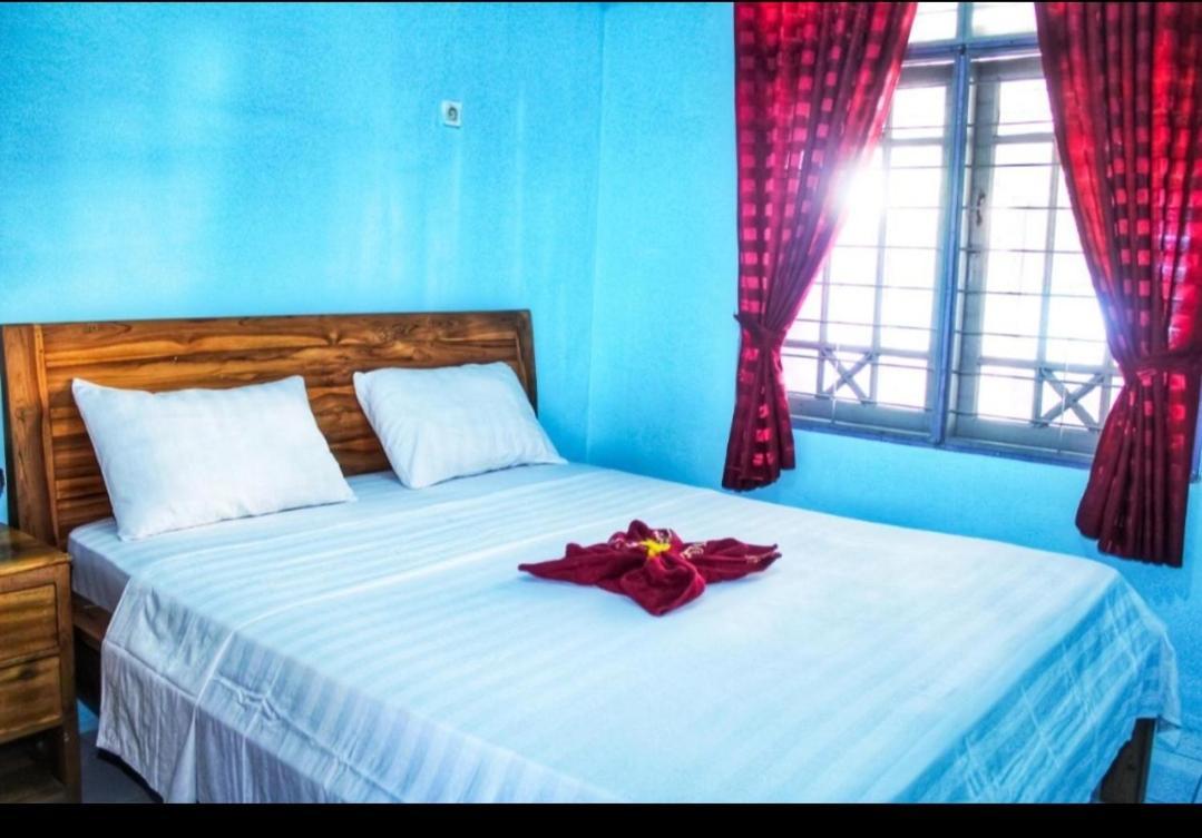 Appartamento Kj Purple House Senggigi Esterno foto