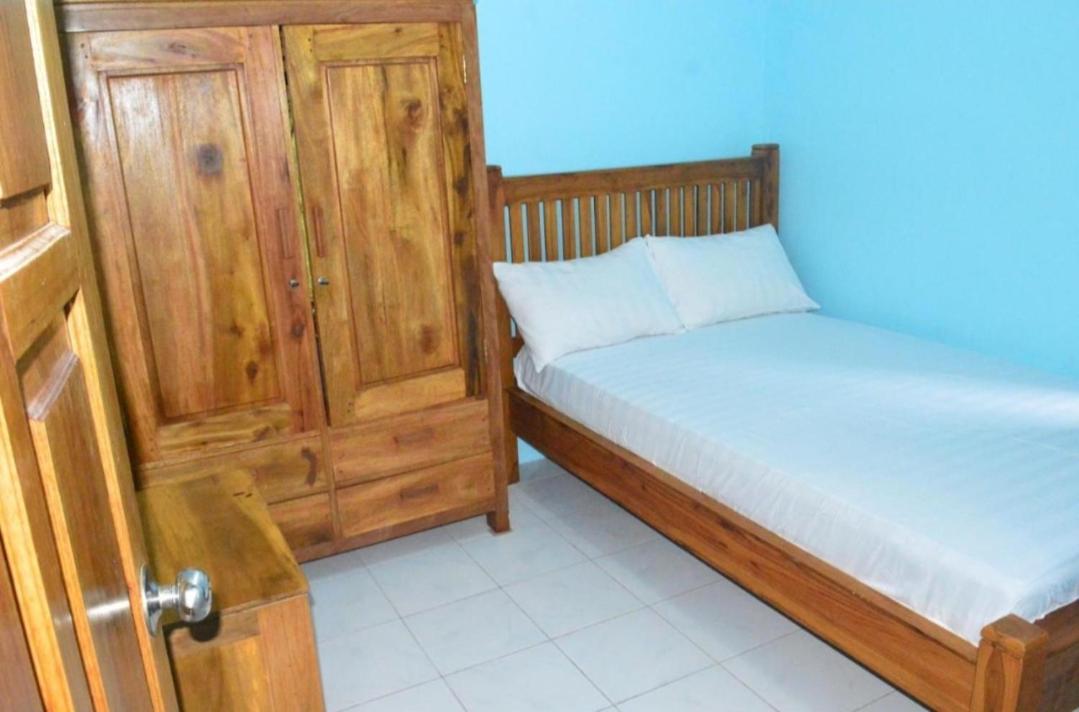 Appartamento Kj Purple House Senggigi Esterno foto